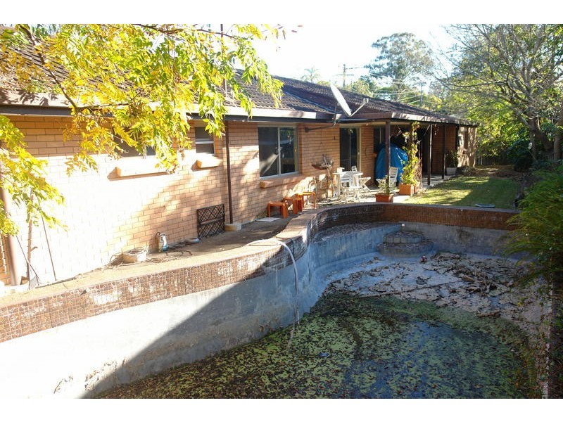 1 Karingal Street, Kenmore QLD 4069